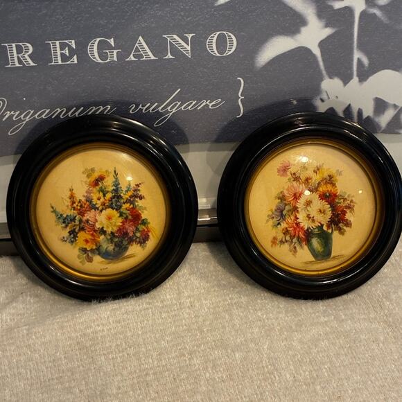 Round vintage C&A Florals by E.O Strong framed domed glass leather back - Picture 1 of 10